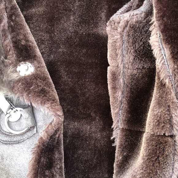Nuage Taupe Faux Shearling Coat - Picture 9 of 11